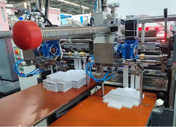 Máy làm hộp cứng tự động tốc độ cao thông minh 2 trong 1 đa chức năng 50-70 chiếc/phút