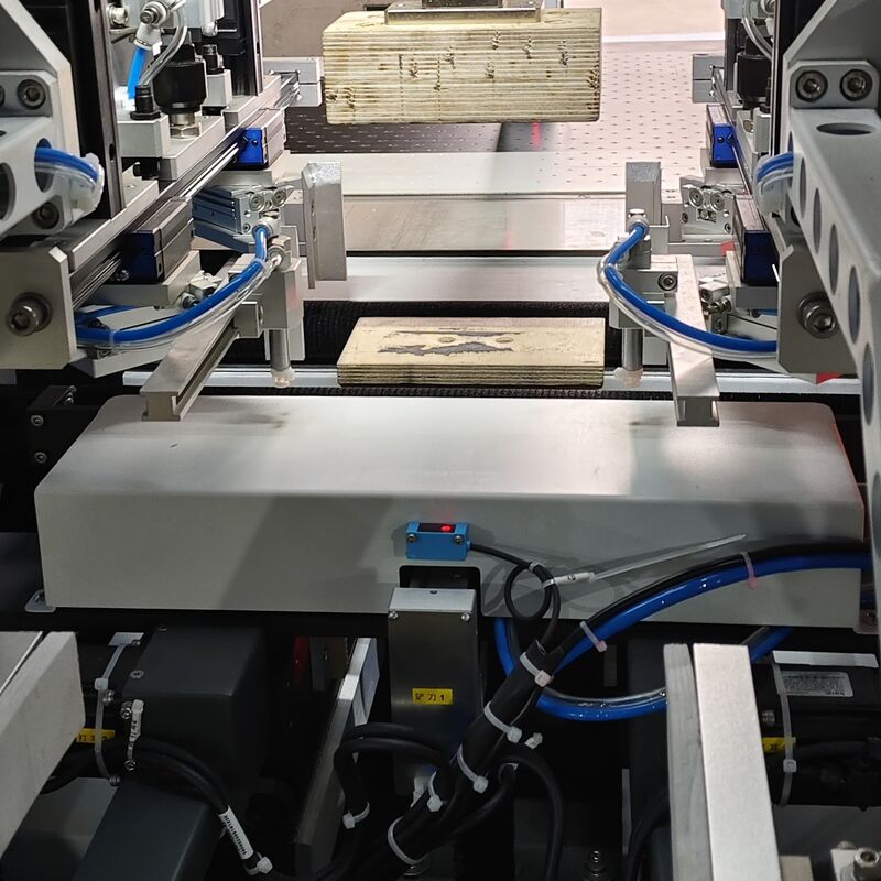 3000CZ Intelligent 2 trong 1 dây chuyền sản xuất hộp cứng 70pcs / phút tiêu thụ năng lượng thấp