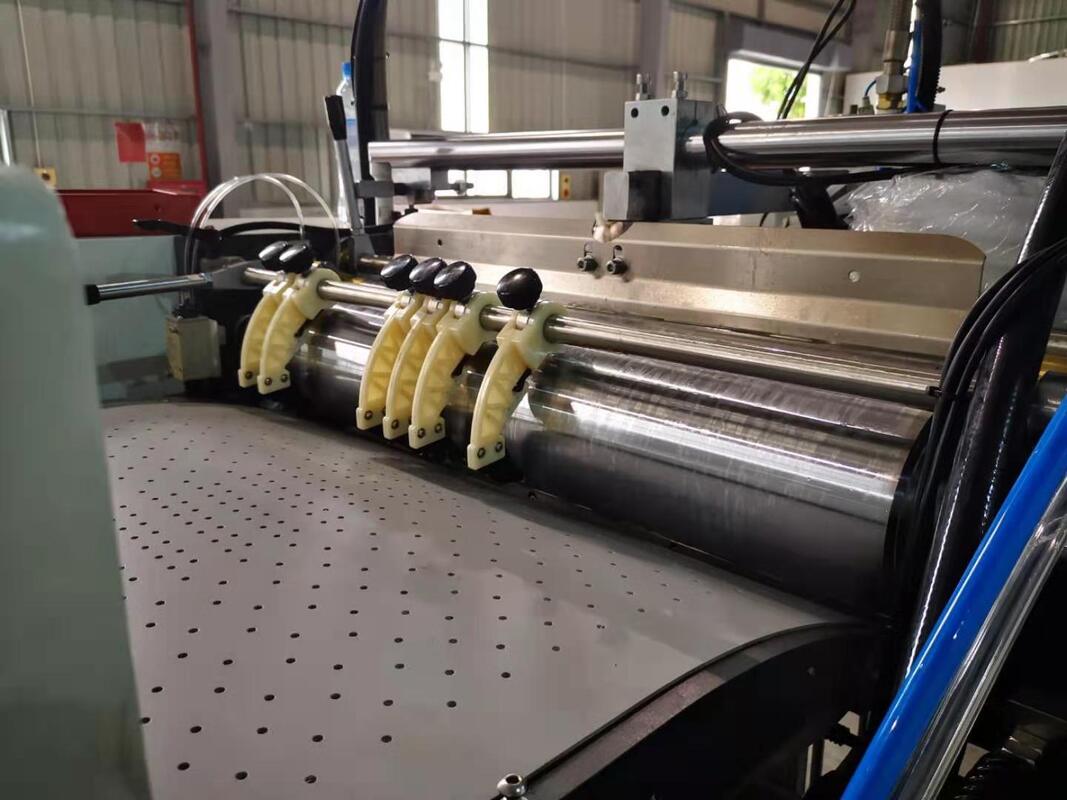 LY-HB2500CK Đường dây sản xuất hộp cứng tốc độ cao thông minh Máy làm hộp tốc độ cao