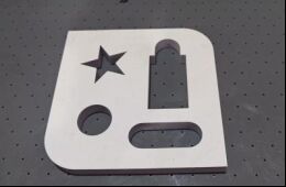 Máy cắt vật liệu linh hoạt phi kim loại LY-RK03-1113 không chết với độ dày cắt 50mm và độ chính xác ±0.05mm