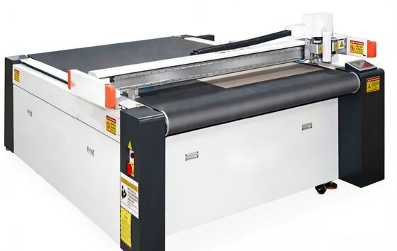 LY-PK-1816RM Không chết Máy cắt vật liệu linh hoạt không kim loại Máy làm mẫu với độ dày cắt 50mm / Máy lấy mẫu CNC / Hệ thống cắt